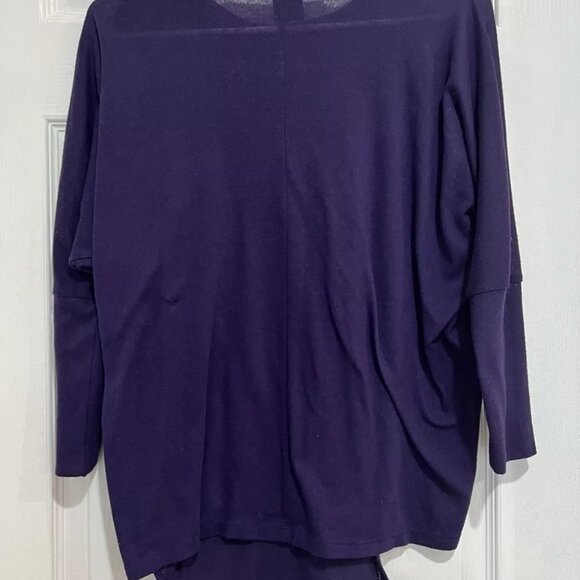 Women's MOMO Fashion Sweater Top Size Small NWT - Picture 6 of 6